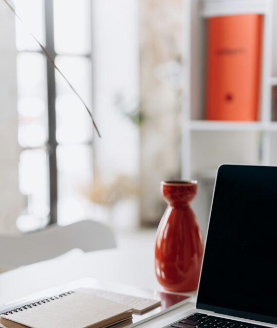 minimalist depiction of workdesk